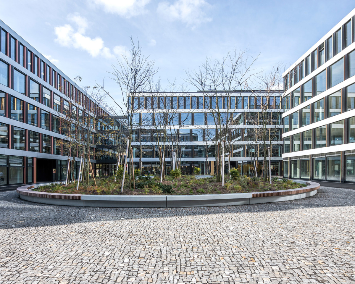 Begrünter Innenhof mit hoher Aufenthaltsqualität