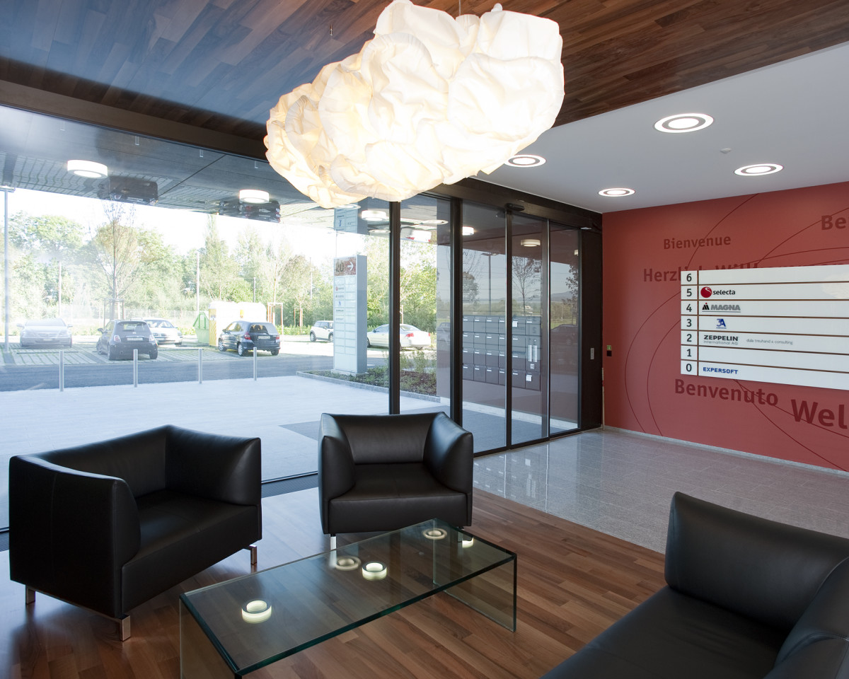 Geschmackvoller Gebäudeempfang