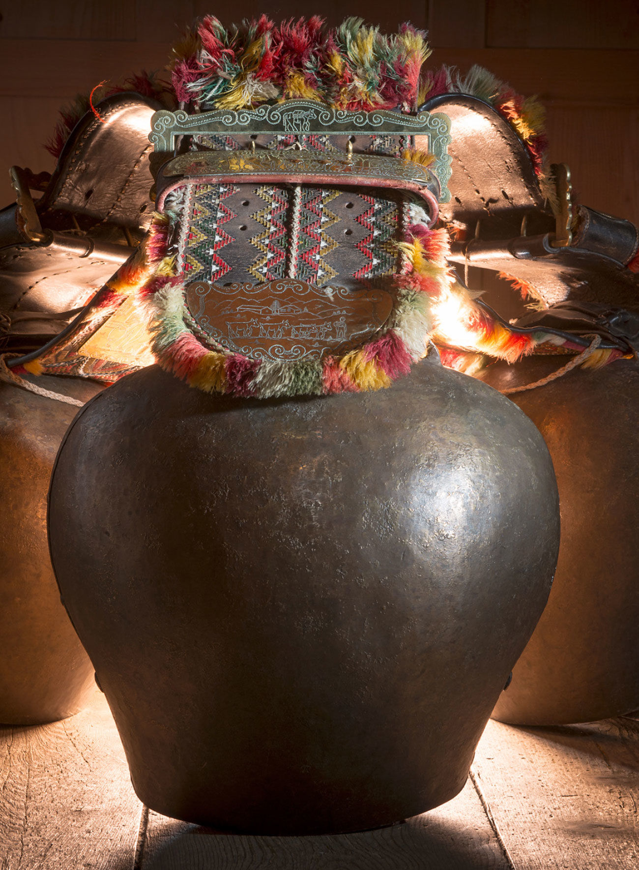 La première vache du cortège porte la cloche la plus grosse.