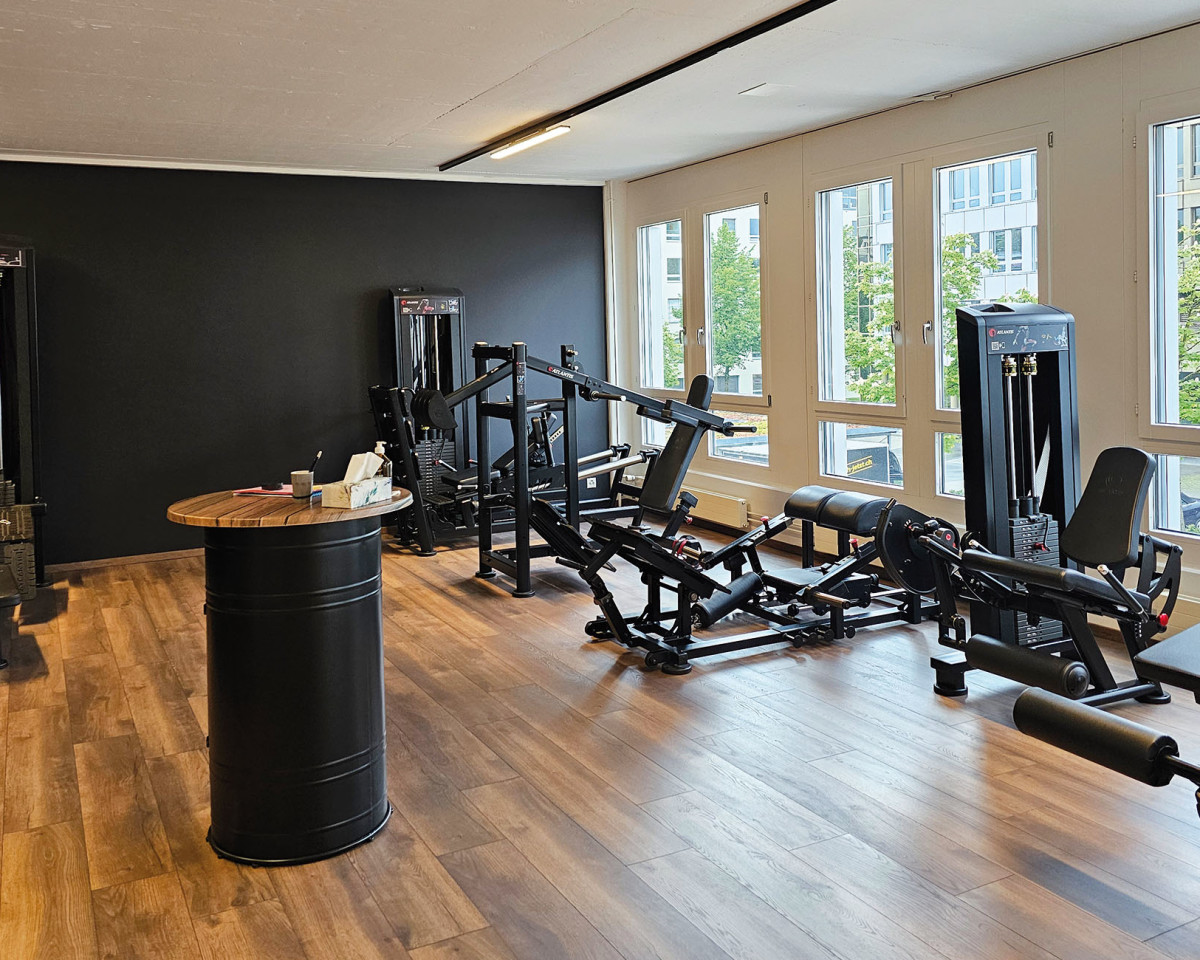 Bestehender Innenausbau kann vom Vormieter übernommen werden