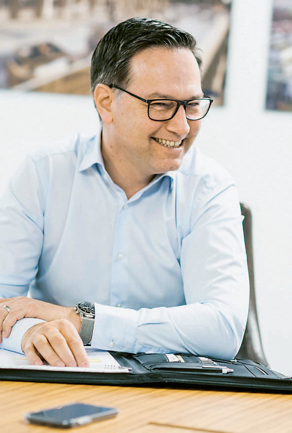 Daniel Selebam, Direttore progetti Gestione immobiliare