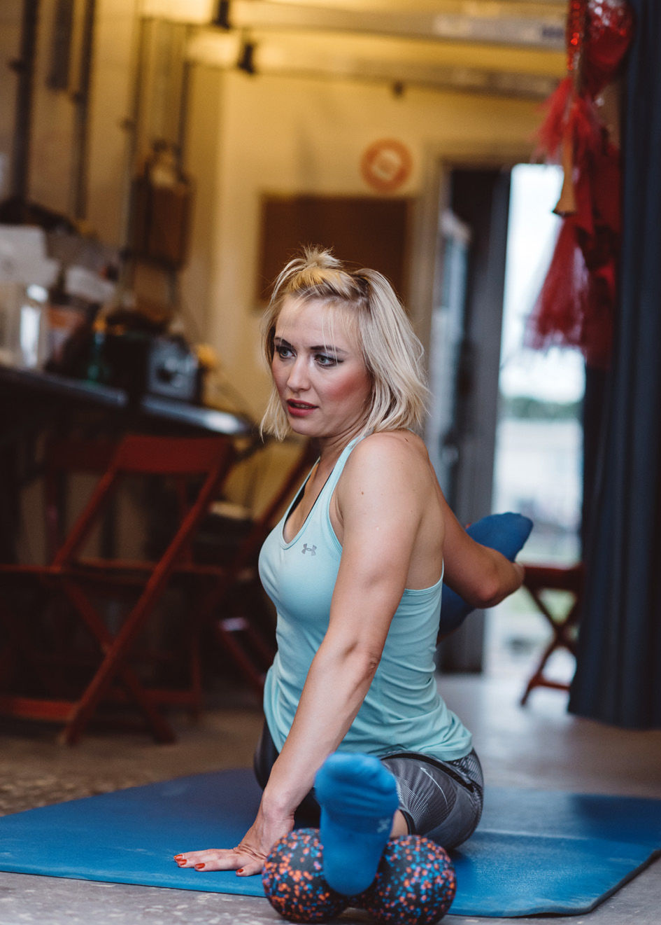 Pour vivre son rêve, elle s’entraîne dur et fait preuve de beaucoup de courage.