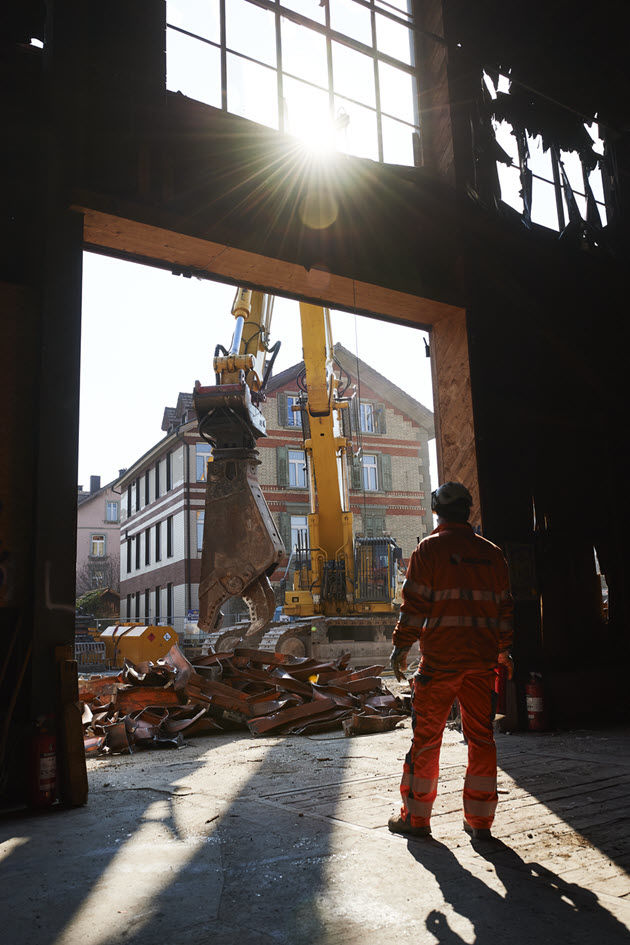 Metallteile gehören zu den Leibspeisen von T-Rex.