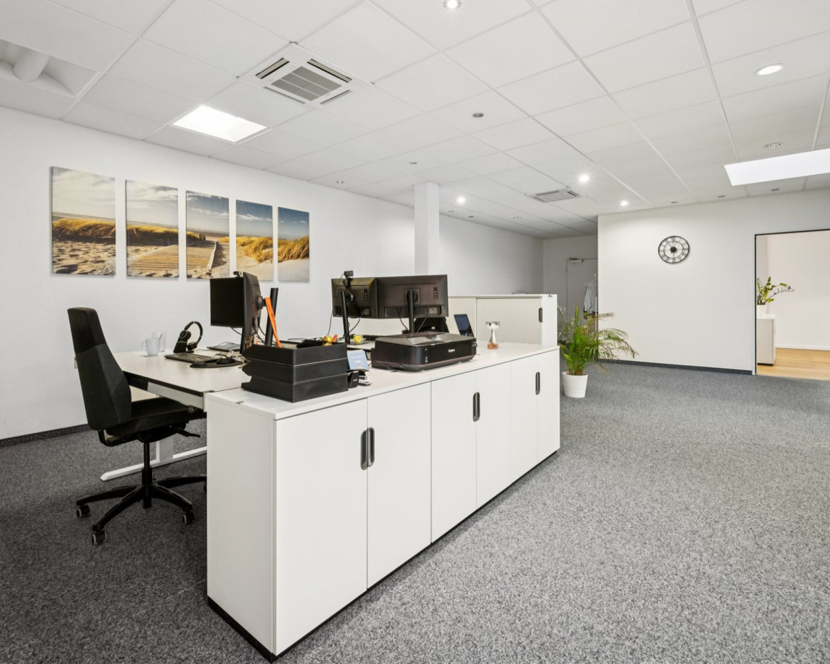 Freundlich gestaltete Arbeitsbereiche