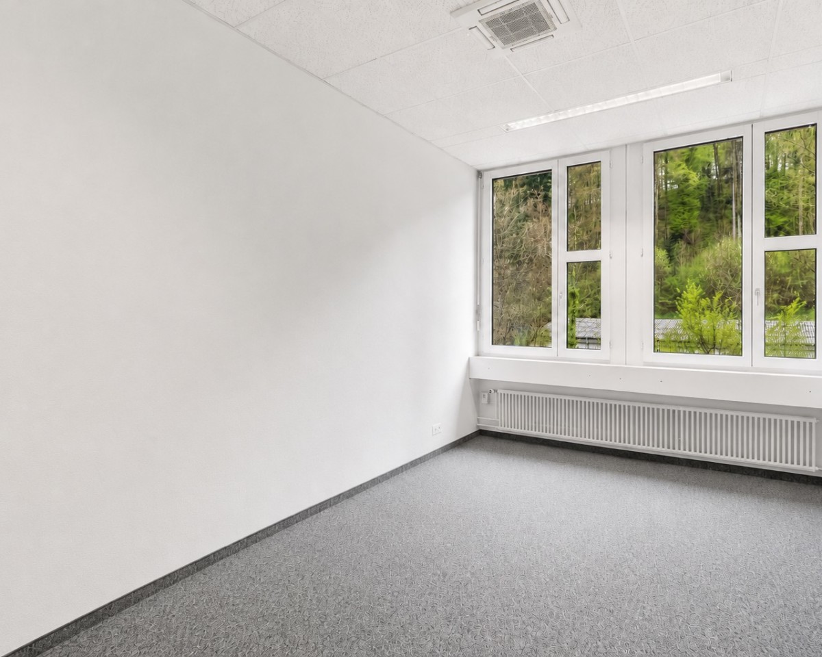 Heller Büroraum