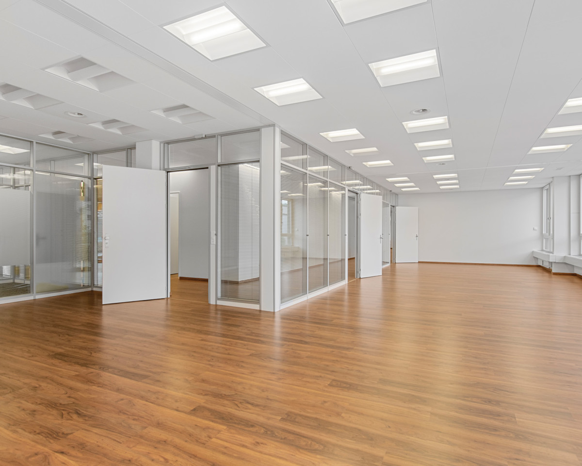 Helles Grossraumbüro