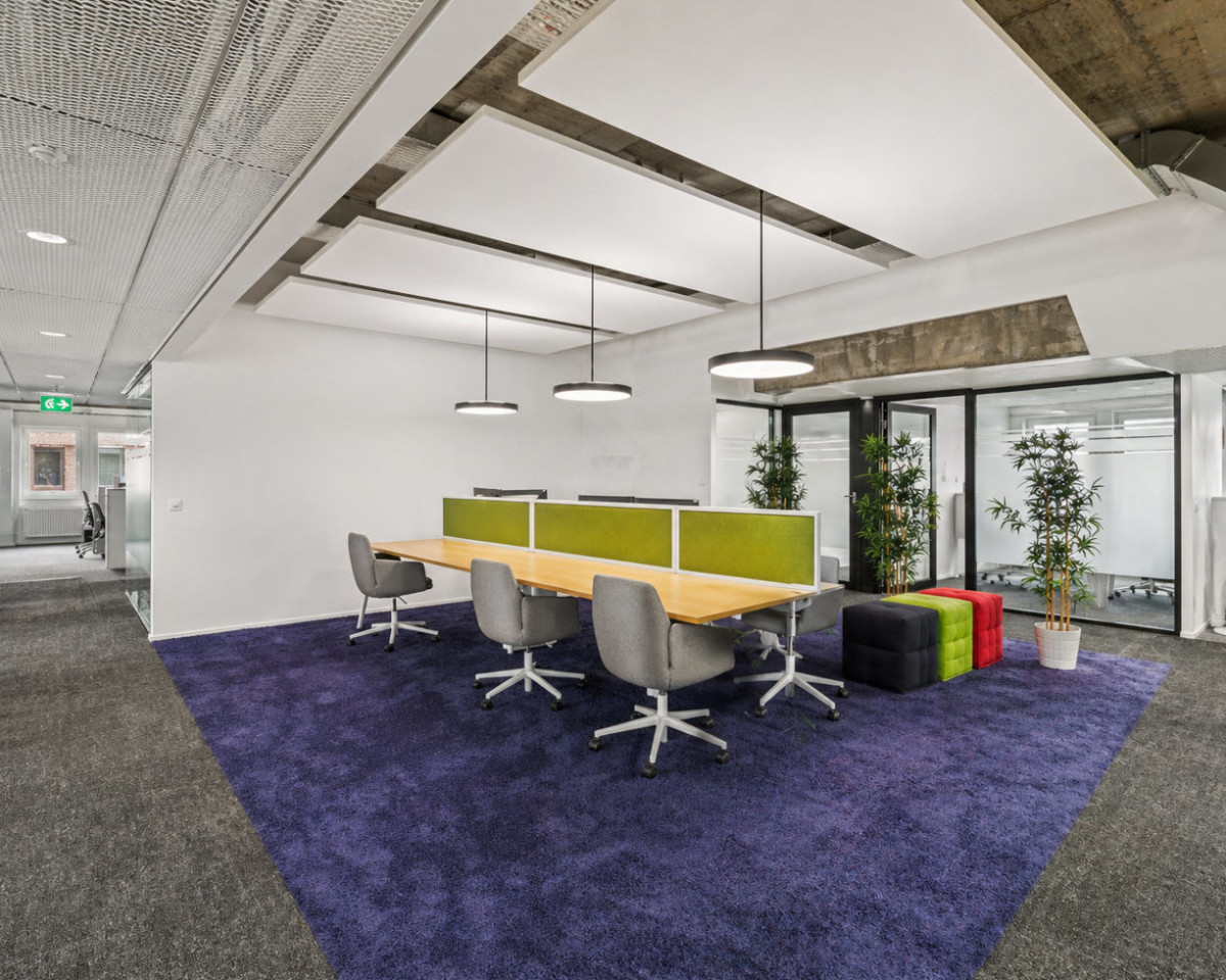 Moderne Arbeitszone mit Begegnungscharakter